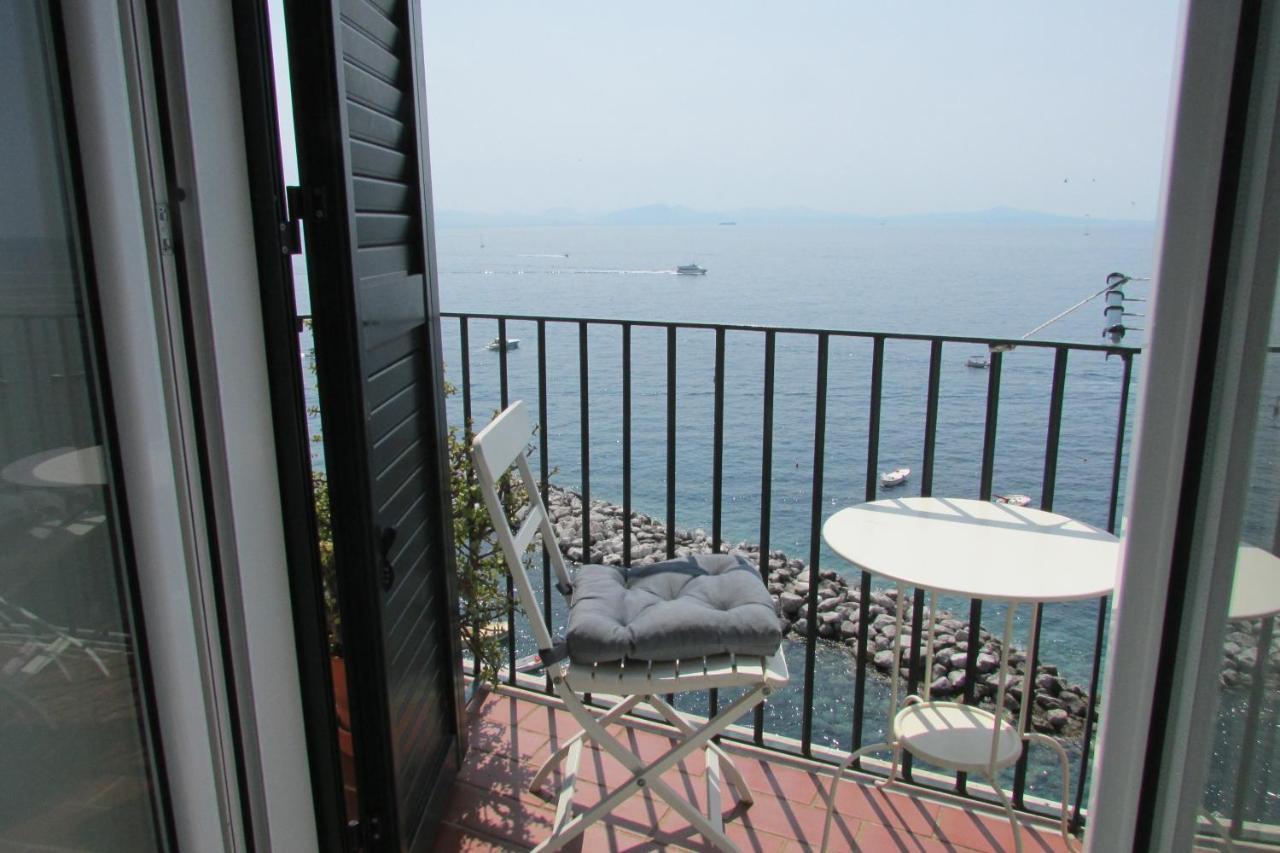 Domus Claudia Hotel Atrani Exterior foto
