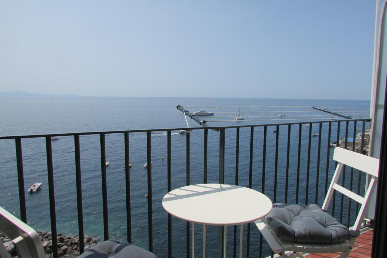 Domus Claudia Hotel Atrani Exterior foto