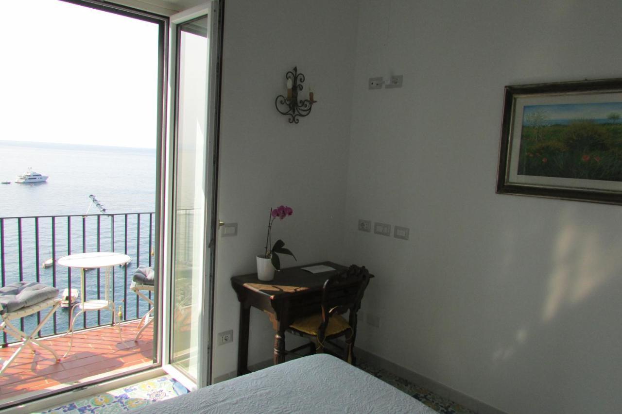 Domus Claudia Hotel Atrani Exterior foto